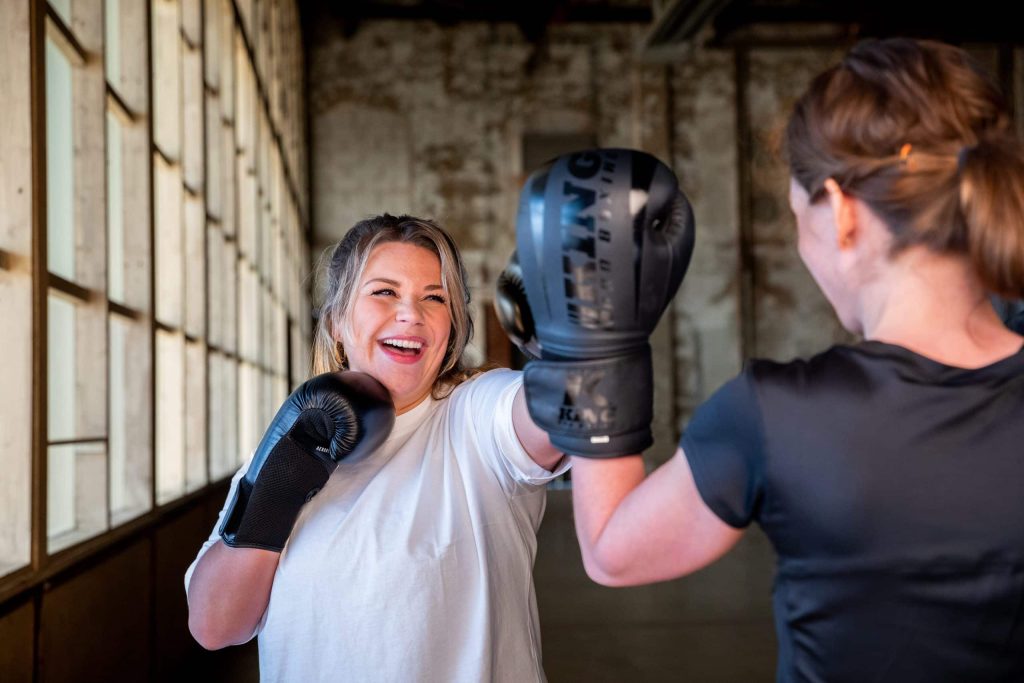BoxingSisters-LobkeValeFotografie-9551-scaled-1-1.jpg